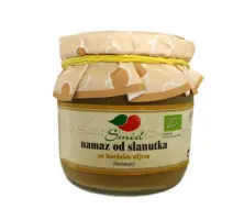Hummus s bučinim uljem