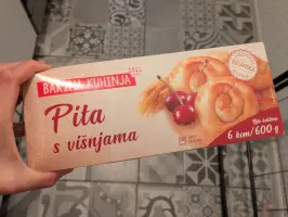 Pita s višnjama 6 kom 600 g