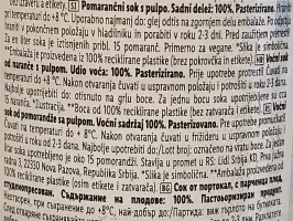 Svježe cijeđeni sok od naranče s komadićima naranče 1 L