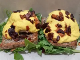 Vegan Eggs Benedict